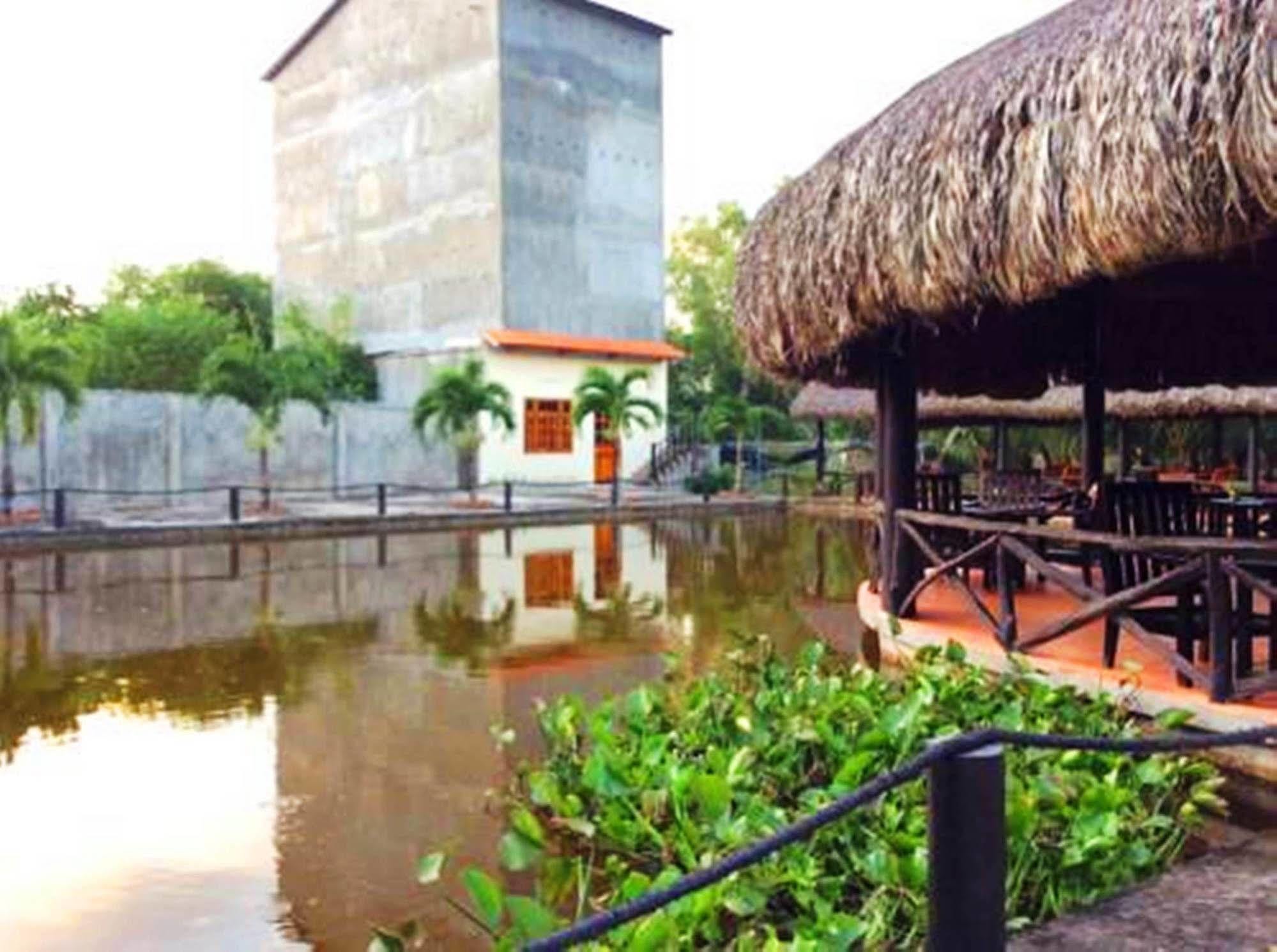 Huong Toan Resort Дуонг-Донг Экстерьер фото